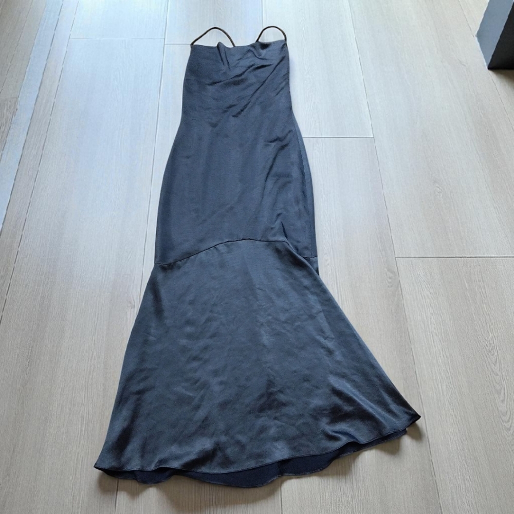 Elliatt Aisles Blue Satin Dress